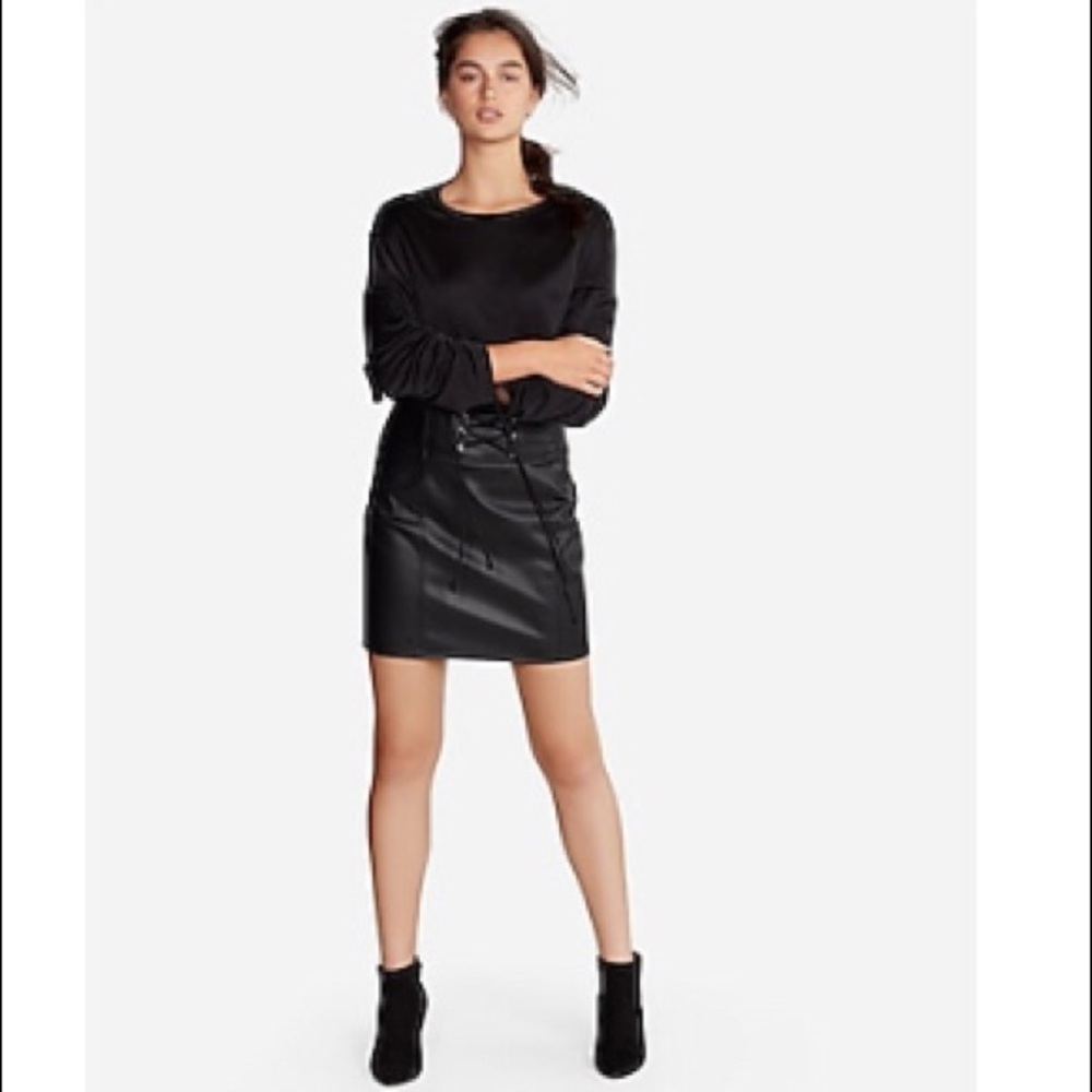 Express ruched long sleeve top